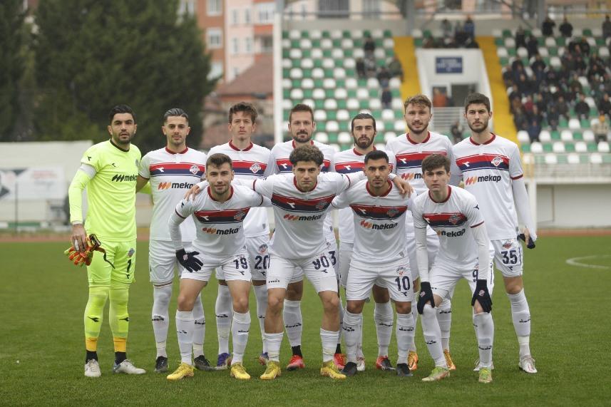 1461 Trabzon Kırklarelispor karşısında geriden geldi 11