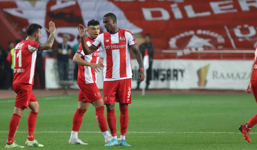 Trabzonspor'un gündemini meşgul ediyordu! Kulüp başkanından açıklama geldi 10