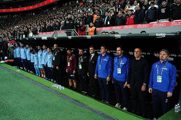 Trabzonspor'da Abdullah Avcı gözdağı verdi: Devam etmezlerse yollarımızı ayırırız 4