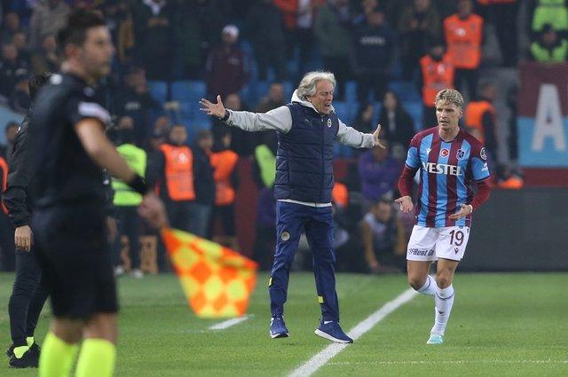 Trabzonspor’da transfer kararı verildi! Önce başkan Ağaoğlu sonra da Abdullah Avcı açıkladı 17