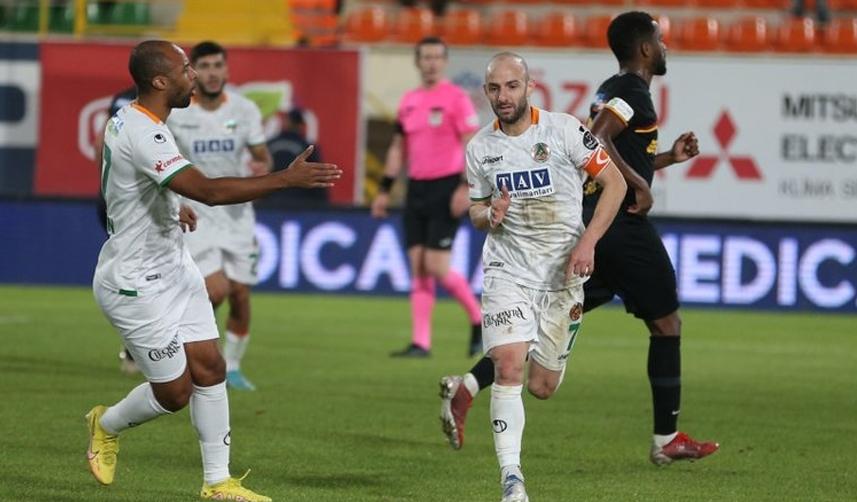 Trabzonspor'da yeniden Efecan Karaca atağı 8