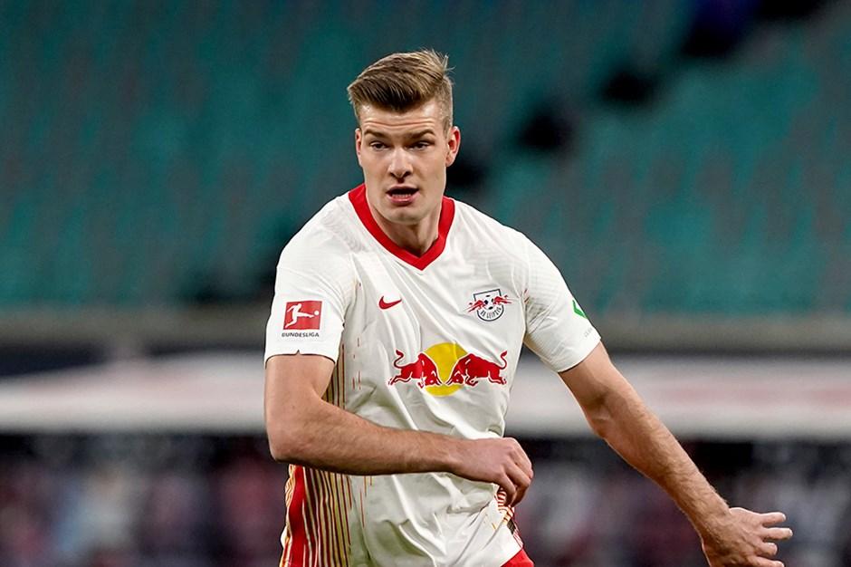 Trabzonspor'un eski yıldızı Süper Lig'e dönüyor! Peşini bırakmıyorlar 2