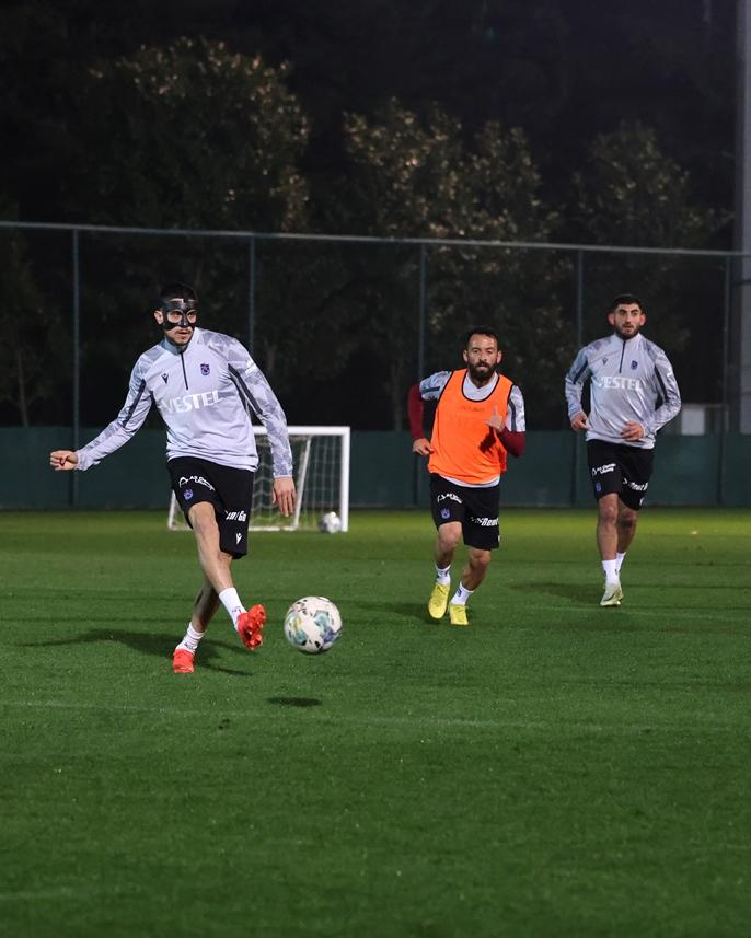 Trabzonspor Giresunspor maçı hazırlıklarını sürdürüyor 28