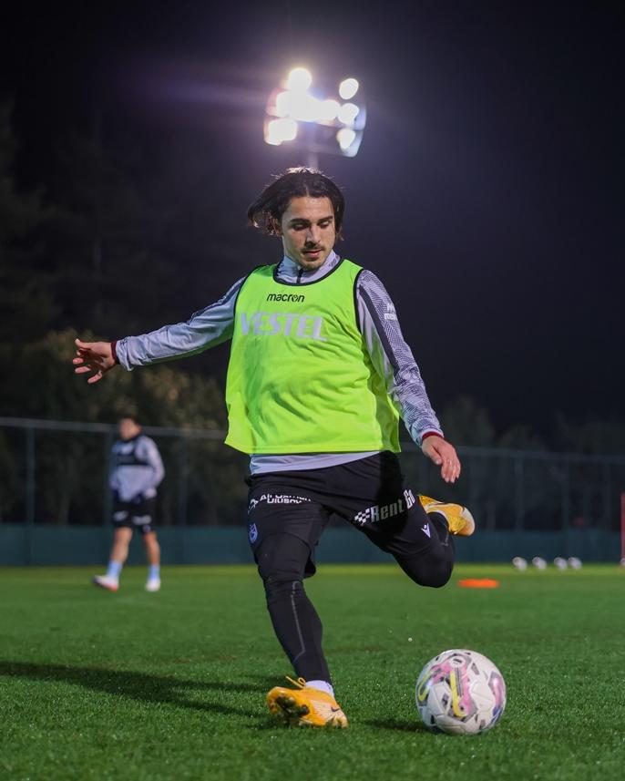 Trabzonspor Giresunspor maçı hazırlıklarını sürdürüyor 17