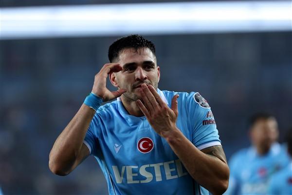 Trabzonspor’un yıldızı için flaş yorum: Kapasitesinin tamamını göstermiyor 12