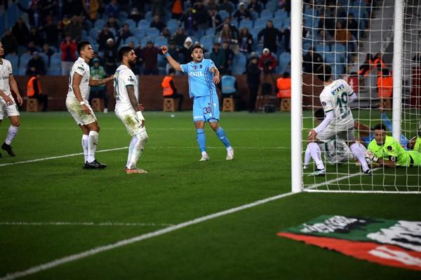 Trabzonspor’da dikkat çeken istatistik! Rakiplerini böyle deviriyor 6