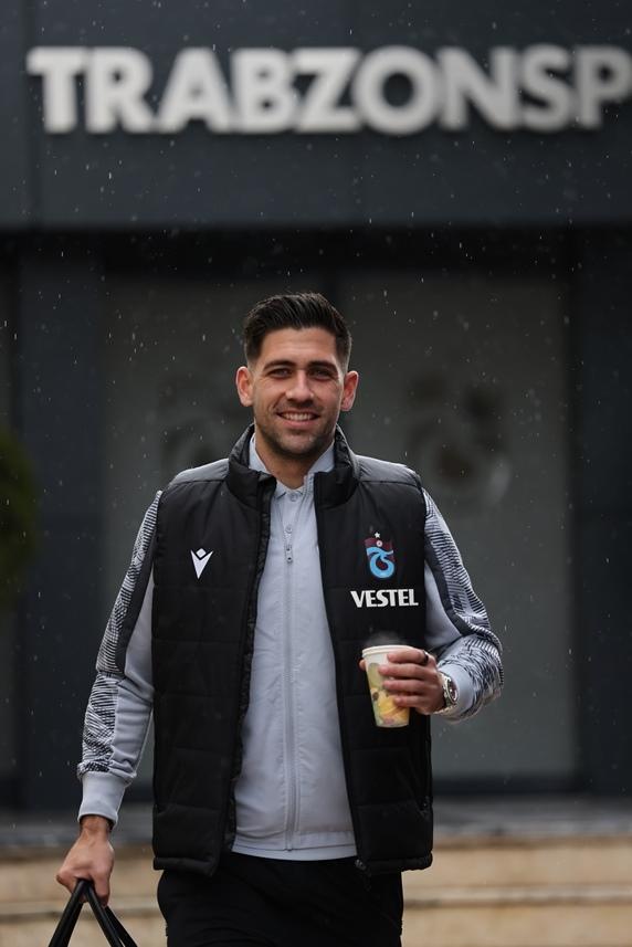 Trabzonspor Alanyaspor maçı için Antalya’ya gitti! 7