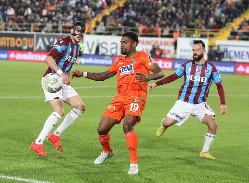 Eski Trabzonsporludan flaş yorum! "Trabzonspor'un hedefi şampiyonluk değil" 2