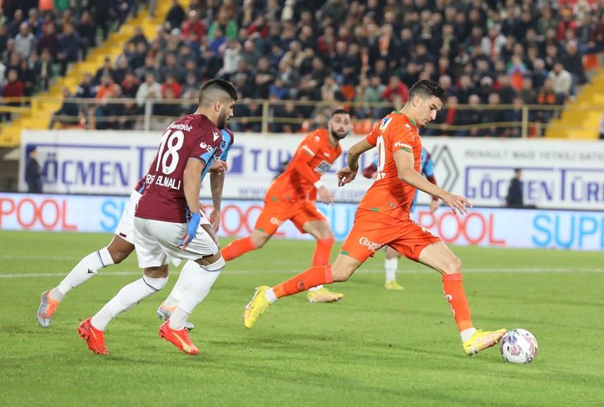 Eski Trabzonsporludan flaş yorum! "Trabzonspor'un hedefi şampiyonluk değil" 4