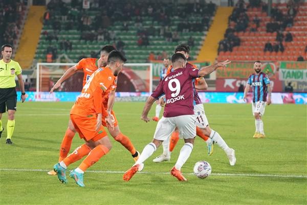 Maç sonrası flaş yorum: Trabzonspor tanınmaz halde 1