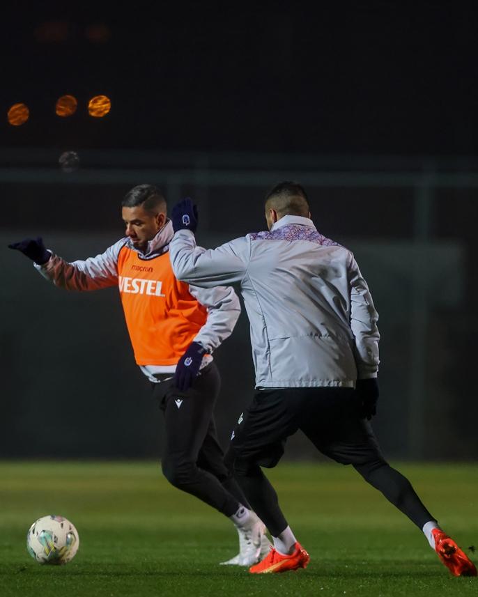 Trabzonspor Başakşehir maçı hazırlıklarını sürdürdü 12