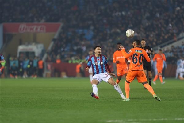 Trabzonspor’un sorununa canlı yayında değindi! “Ne hoca ne yönetim…”15-01-2023 - Foto Galeri 3