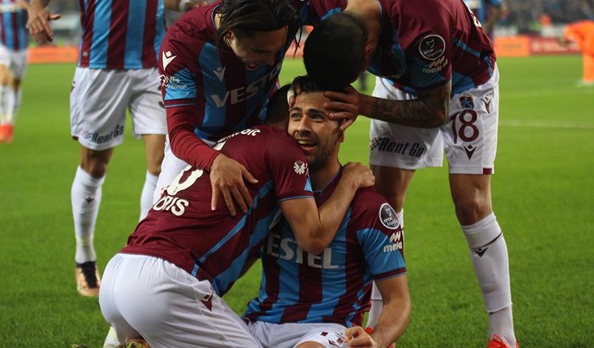 Canlı yayında flaş sözler: Trabzonspor'u bilmeyen birine anlatsam bu nasıl takım der! Foto Galeri 14