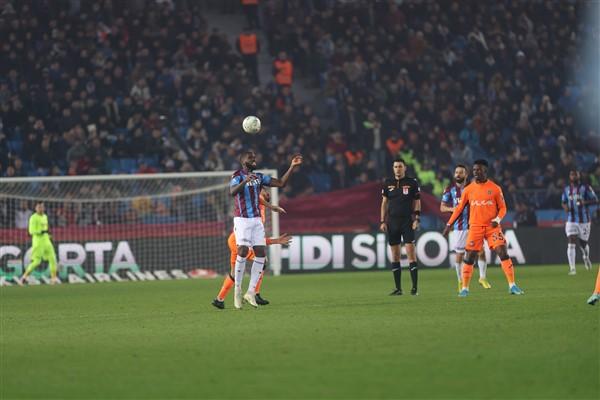 Canlı yayında flaş sözler: Trabzonspor'u bilmeyen birine anlatsam bu nasıl takım der! Foto Galeri 2