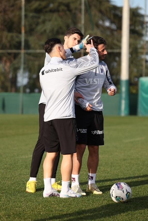 Trabzonspor 20. haftada karşılaşacağı İstanbulspor maçına hazır. 21 Ocak 2023 49