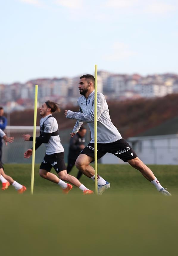 Trabzonspor 20. haftada karşılaşacağı İstanbulspor maçına hazır. 21 Ocak 2023 24