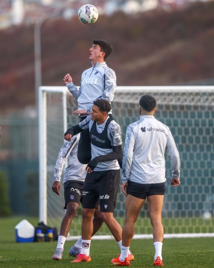 Trabzonspor 20. haftada karşılaşacağı İstanbulspor maçına hazır. 21 Ocak 2023 7