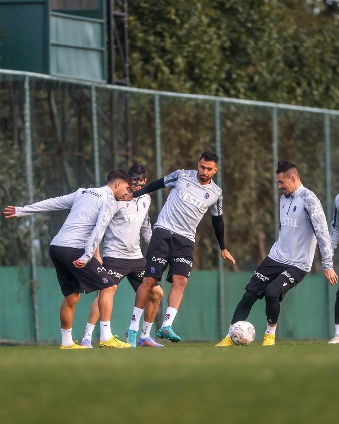 Trabzonspor 20. haftada karşılaşacağı İstanbulspor maçına hazır. 21 Ocak 2023 5
