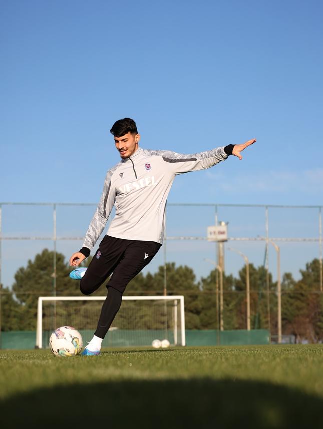 Trabzonspor 20. haftada karşılaşacağı İstanbulspor maçına hazır. 21 Ocak 2023 45