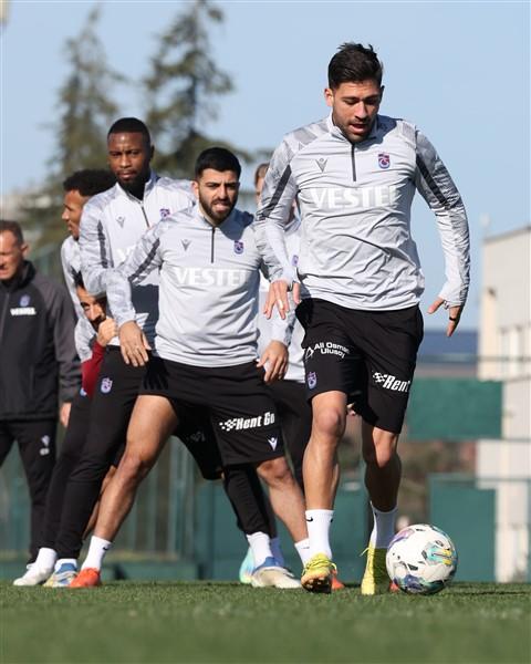 Trabzonspor'un muhtemel Hatayspor maçı 11'i 3