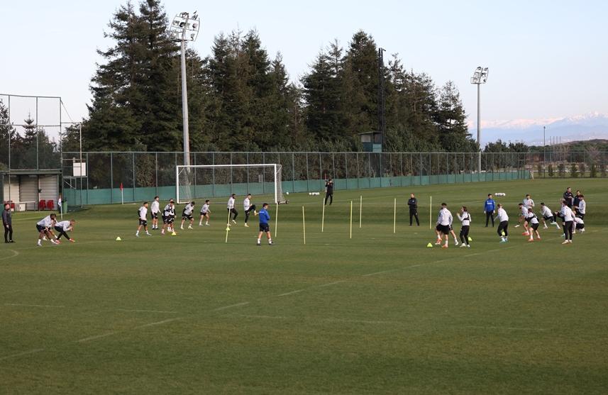 Trabzonspor'un muhtemel Hatayspor maçı 11'i 6