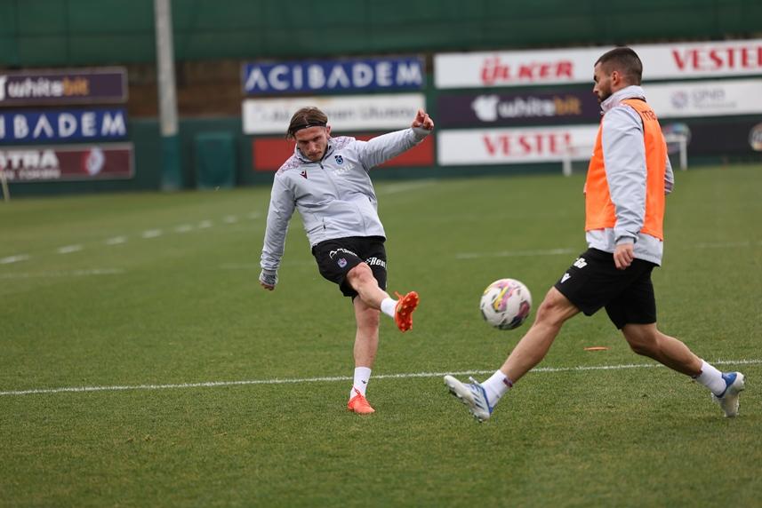 Trabzonspor'da Antalyaspor maçı hazırlıkları bu günlük tamam! Yarın devam edecekler 11