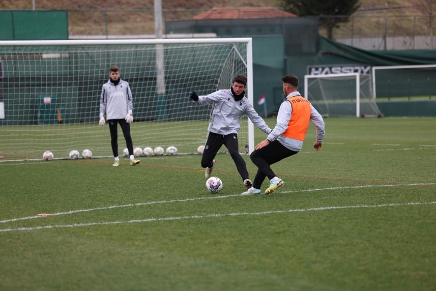 Trabzonspor'da Antalyaspor maçı hazırlıkları bu günlük tamam! Yarın devam edecekler 10