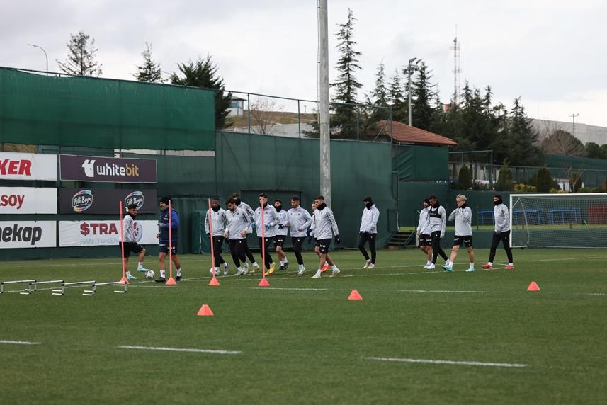 Trabzonspor'da Antalyaspor maçı hazırlıkları bu günlük tamam! Yarın devam edecekler 4