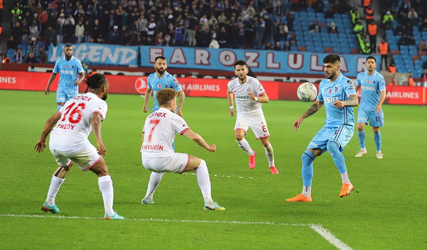 Trabzonspor’un Antalyaspor galibiyeti sonrası flaş değerlendirme! “Galatasaray bu Trabzonspor’u yenemez” 7