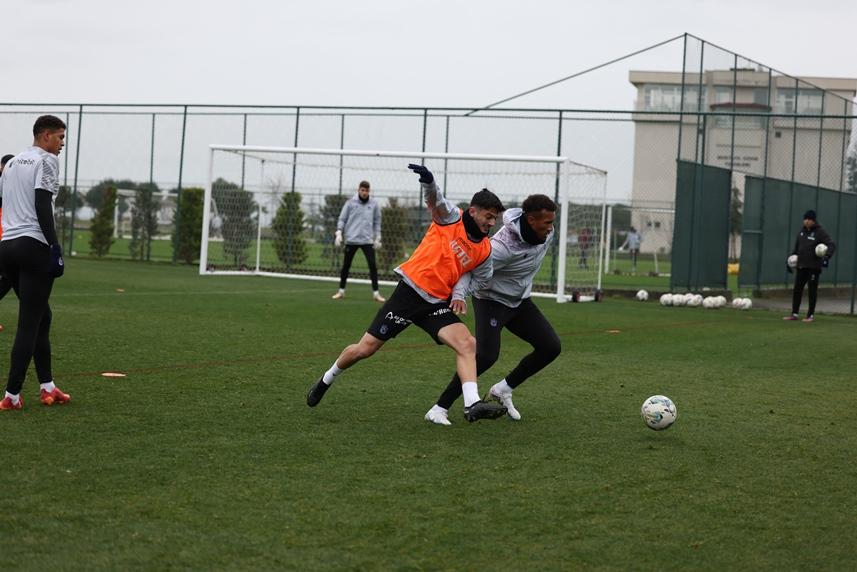 Trabzonspor hazırlıklara başladı! 23. haftada rakip Galatasaray - 02 Şubat 2023 27