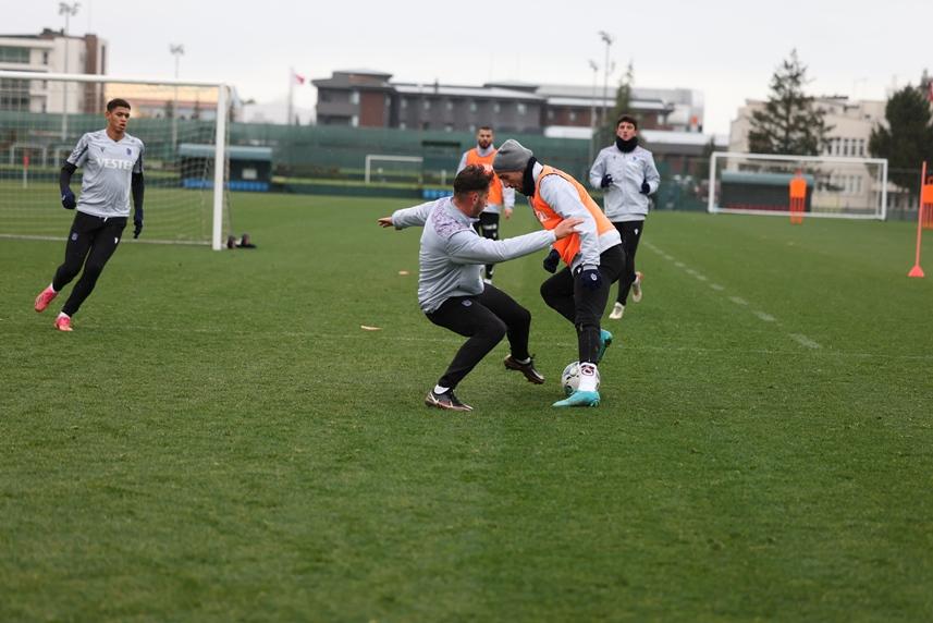 Trabzonspor hazırlıklara başladı! 23. haftada rakip Galatasaray - 02 Şubat 2023 22