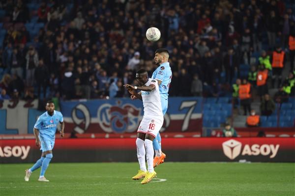 Galatasaray maçını böyle değerlendirdi “Trabzonspor fırsatı kullanamadı” 3