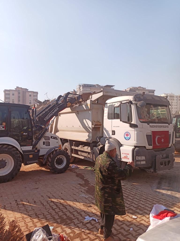 Trabzon Büyükşehir Belediyesi yara sarıyor 11