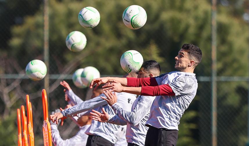 Trabzonspor'un genç ismine teklifler var! 15
