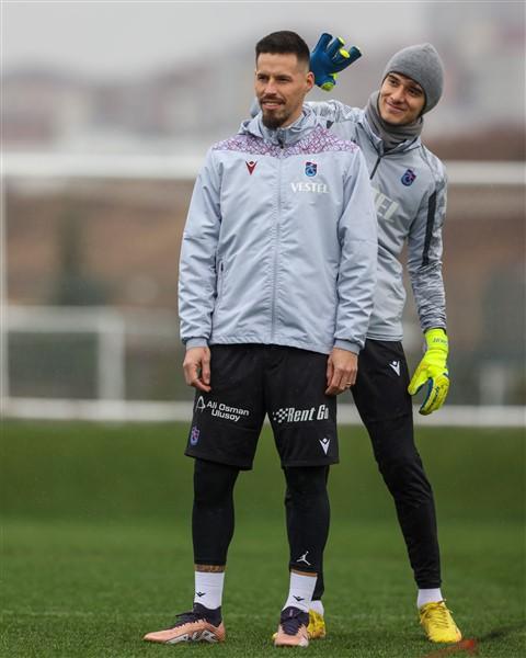 Trabzonspor’da Ümraniyespor maçı hazırlıkları devam ediyor 24