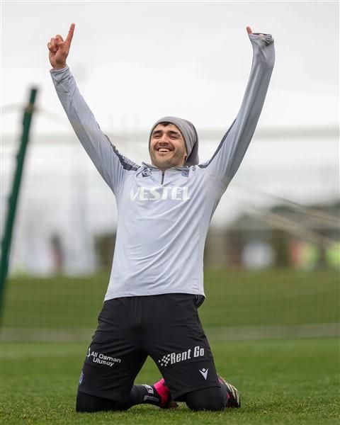 Trabzonspor’da Ümraniyespor maçı hazırlıkları devam ediyor 13