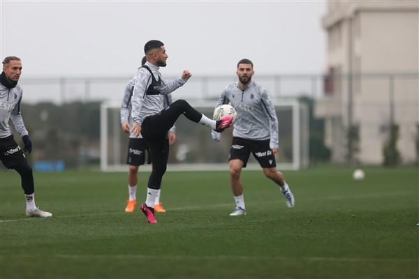 Trabzonspor’un muhtemel Ümraniyespor 11’i Yıldız isim aylar sonra... 11