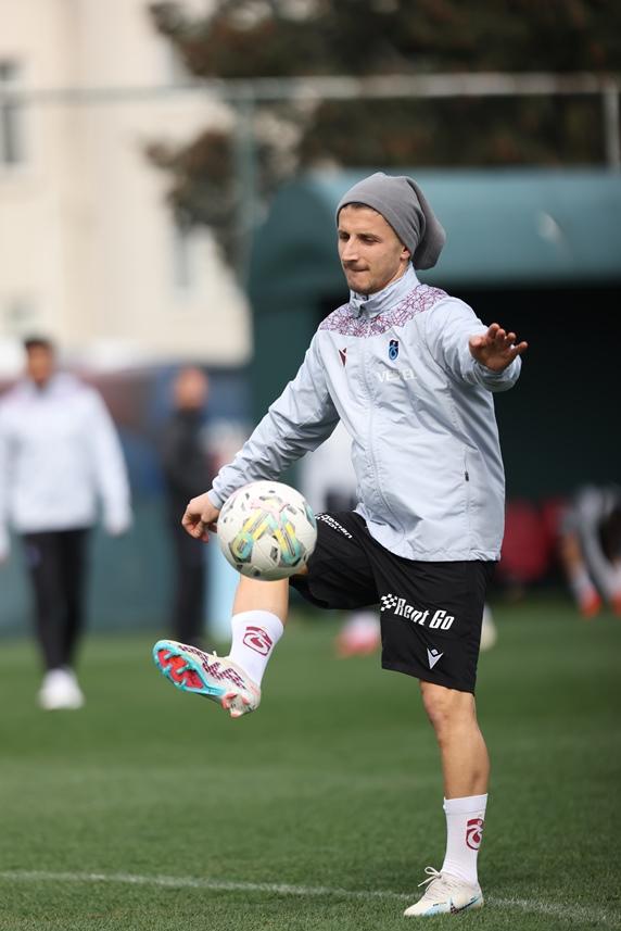 Trabzonspor Süper Lig'in 25. haftasında Adana Demirspor maçı hazırlıklarına başladı 5