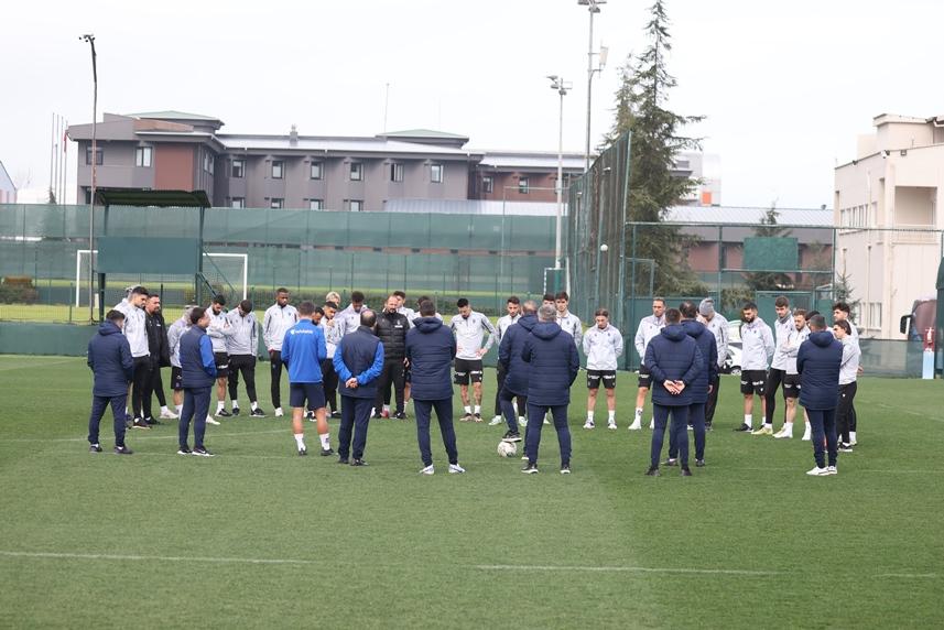 Trabzonspor Süper Lig'in 25. haftasında Adana Demirspor maçı hazırlıklarına başladı 4