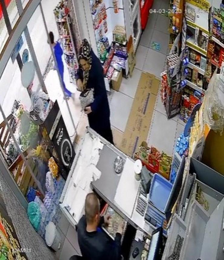 Trabzon’da küçük çocuk ölüme böyle gitti! İşte marketteki son görüntüsü 3