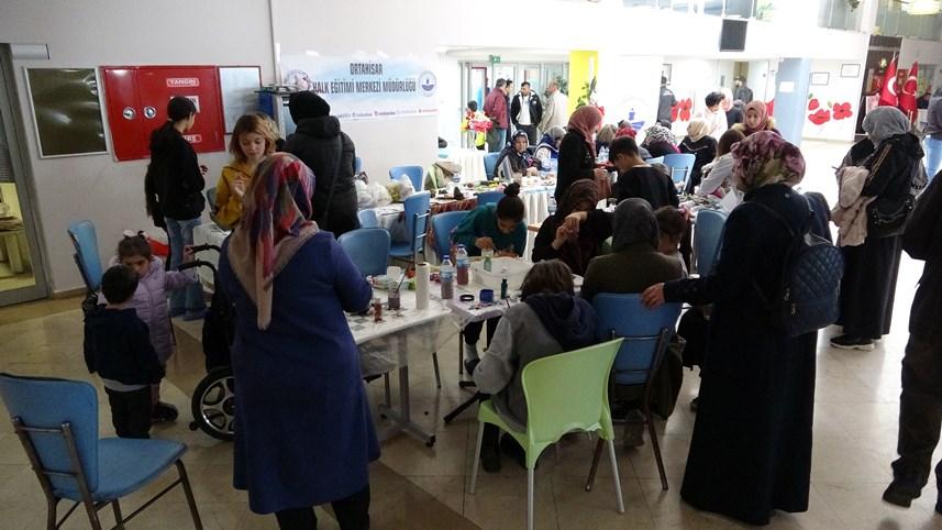 Trabzon'da depremzede çocuklara depremi unutturmaya çalışıyorlar 7