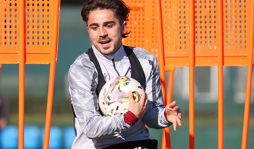 Trabzonspor'da Abdülkadir Ömür yuvadan uçuyor 3