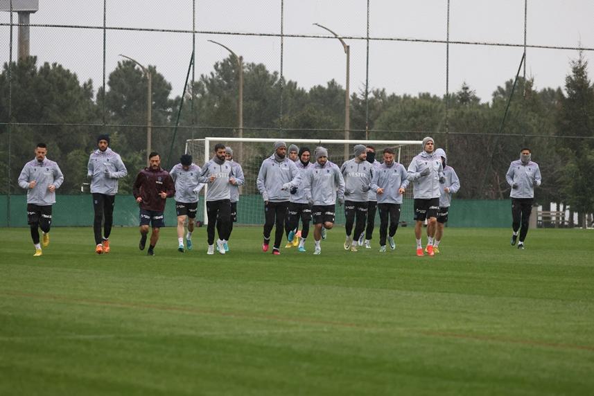 Trabzonspor 27.hafta oynayacağı  Kayserispor hazırlıklarını sürdürüyor 34