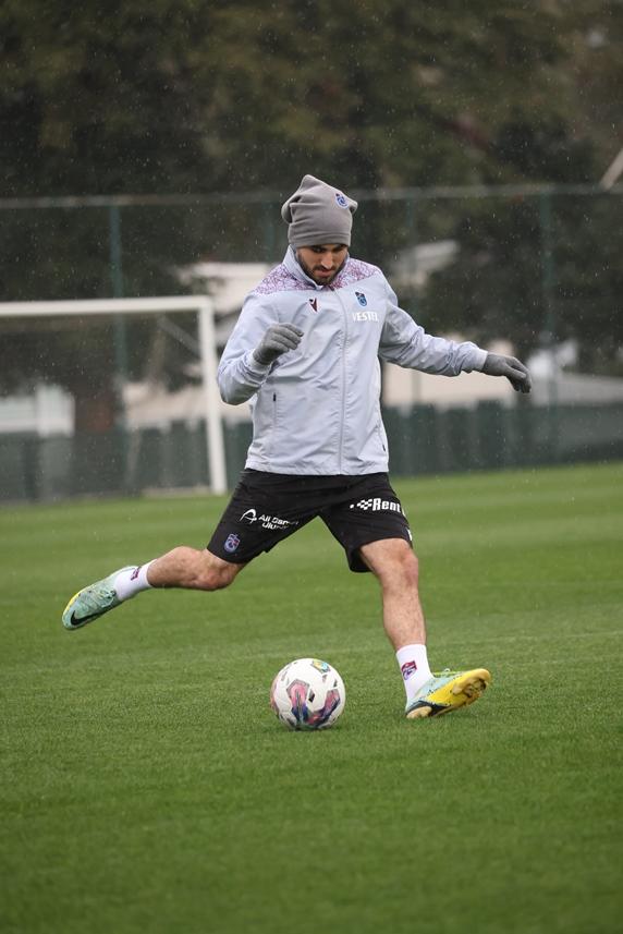 Trabzonspor 27.hafta oynayacağı  Kayserispor hazırlıklarını sürdürüyor 24