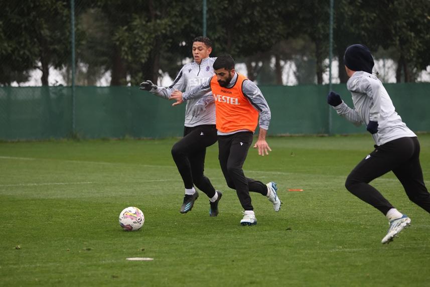 Trabzonspor 27.hafta oynayacağı  Kayserispor hazırlıklarını sürdürüyor 10