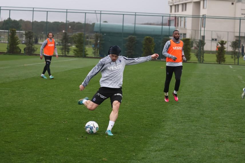 Trabzonspor 27.hafta oynayacağı  Kayserispor hazırlıklarını sürdürüyor 6