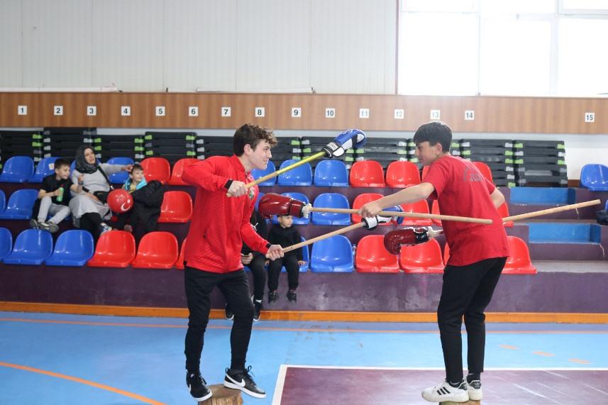 Akçaabat’ta spor ve oyun şenliği yapıldı 13