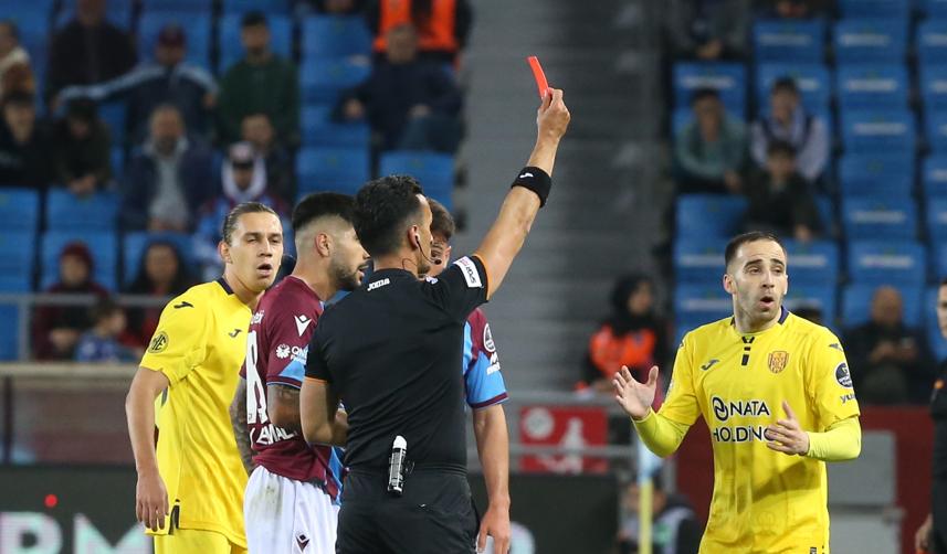 Trabzonspor için dikkat çeken sözler! "Düşmemek için oynayan takımlardan..." 2