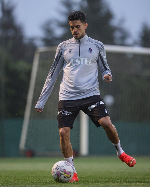 Trabzonspor Fenerbahçe maçı hazırlıklarına başladı 23