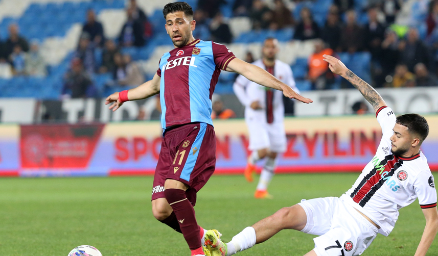 Ünlü isimden Trabzonspor yorumu! "Gomez forvet alın der gibi..." 7